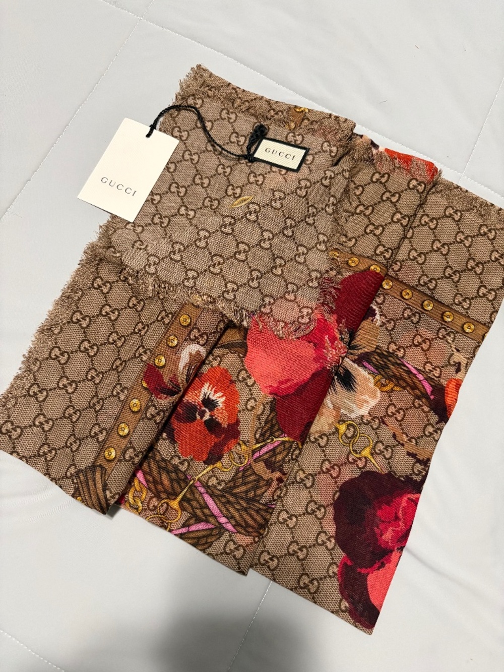 GUCCI GG Pansy Floral Wool Shawl – New With Tags